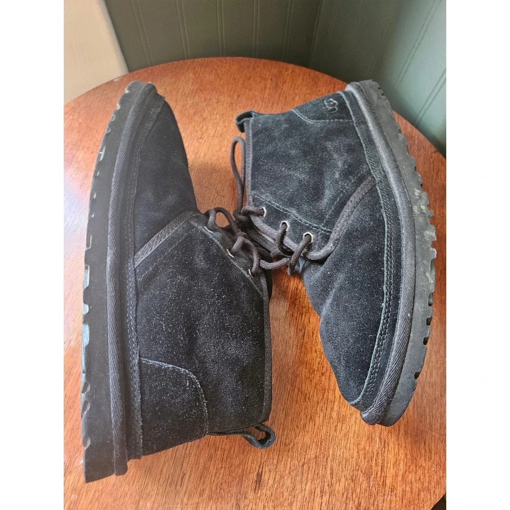 UGG Mens Neumel Black‎ Suede Shearling Lined Lace Up Chukka Boots 3236 Size 9
